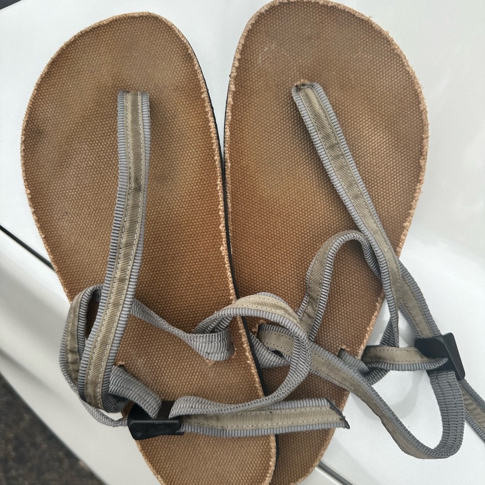 Earth Runners Chronos Sandal